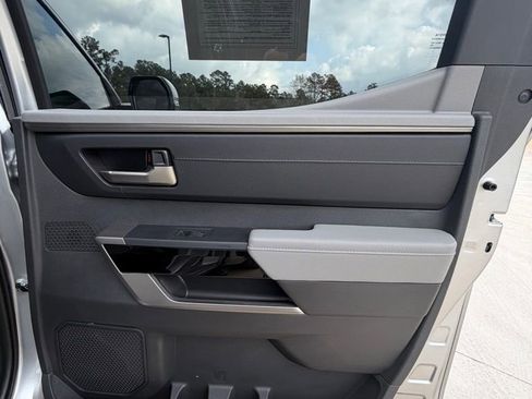 Used 2025 Toyota Tundra Limited w/ Power Package image 16