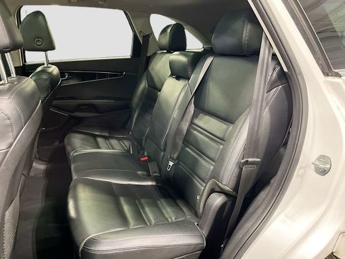 Used 2020 Kia Sorento SX FWD image 31