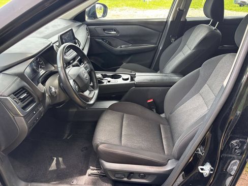 Used 2025 Nissan Rogue SV AWD/4WD image 29