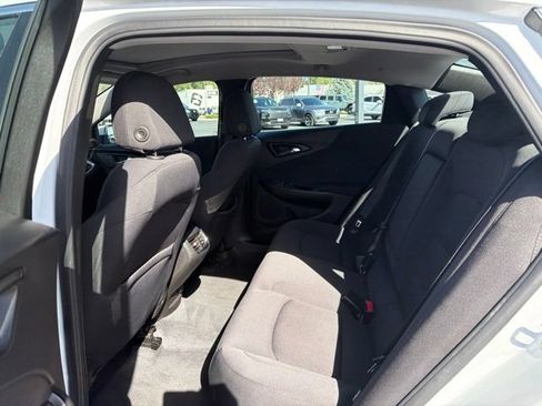 Used 2022 Chevrolet Malibu LT FWD image 13