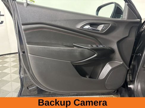 Used 2025 Chevrolet Trax RS w/ Driver Confidence Package image 8