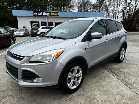 Used 2015 Ford Escape SE image 3
