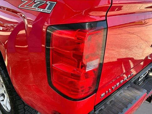 Used 2017 Chevrolet Silverado 1500 LT w/ All Star Edition AWD/4WD image 28