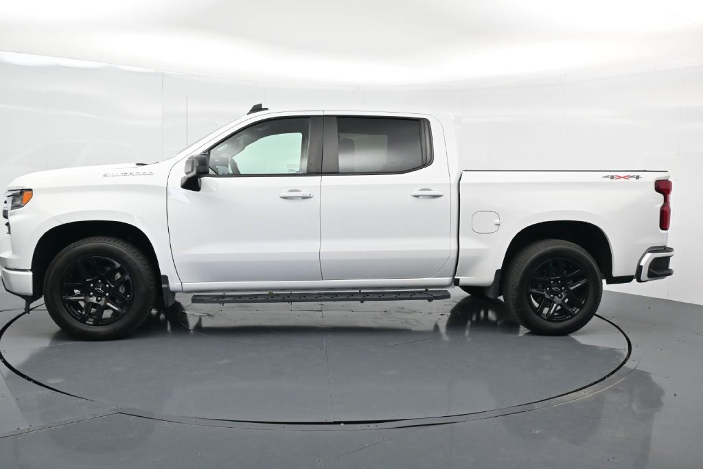 Used 2025 Chevrolet Silverado 1500 RST w/ LPO, Liner Protection Package AWD/4WD image 4