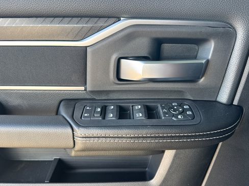 New 2026 RAM 2500 Big Horn AWD/4WD image 10