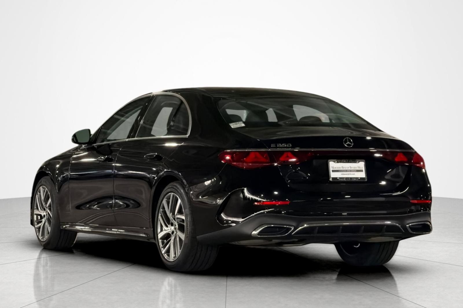 New 2027 Mercedes-Benz E 350 Sedan image 3