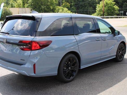 New 2026 Honda Odyssey Sport-L image 7