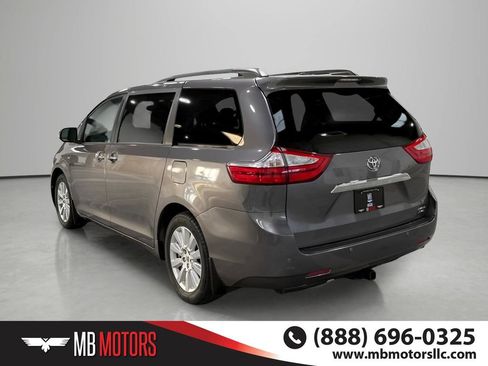 Used 2017 Toyota Sienna Limited AWD/4WD image 7