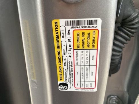 Used 2024 Ford Edge SEL image 37