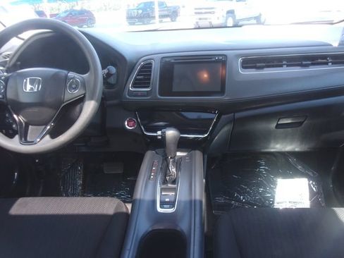 Used 2017 Honda HR-V EX image 17