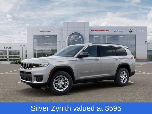 New 2026 Jeep Grand Cherokee L Laredo AWD/4WD image 2