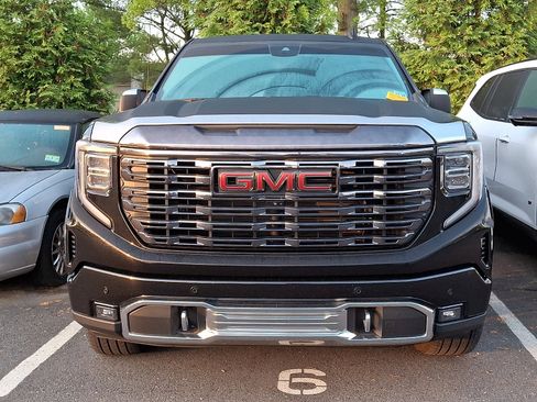Used 2023 GMC Sierra 1500 Denali Ultimate image 3