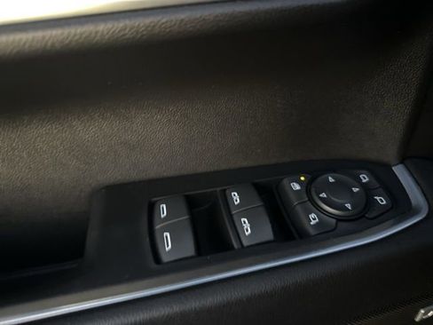 Used 2022 Chevrolet Silverado 1500 LTZ w/ LTZ Premium Package image 30