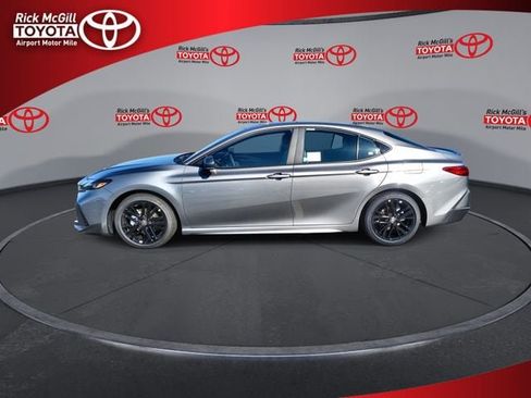 New 2026 Toyota Camry SE FWD image 5