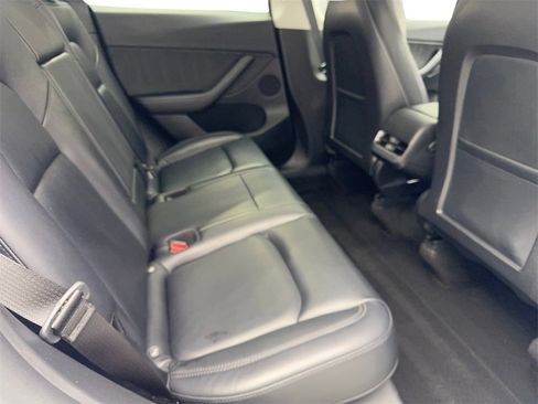 Used 2021 Tesla Model Y Performance image 39