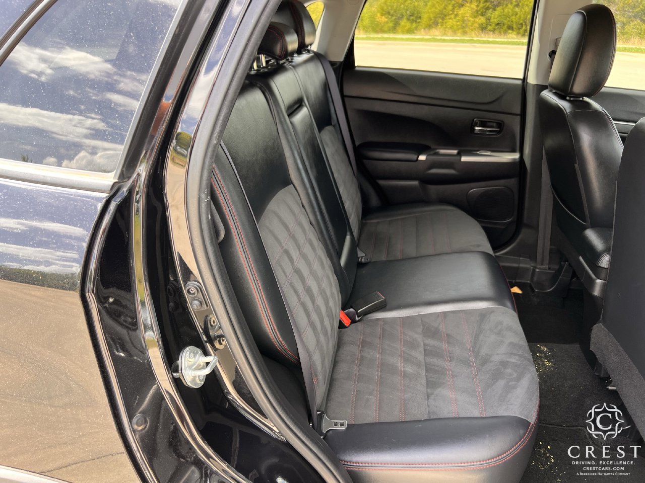 Used 2018 Mitsubishi Outlander Sport SE FWD image 27