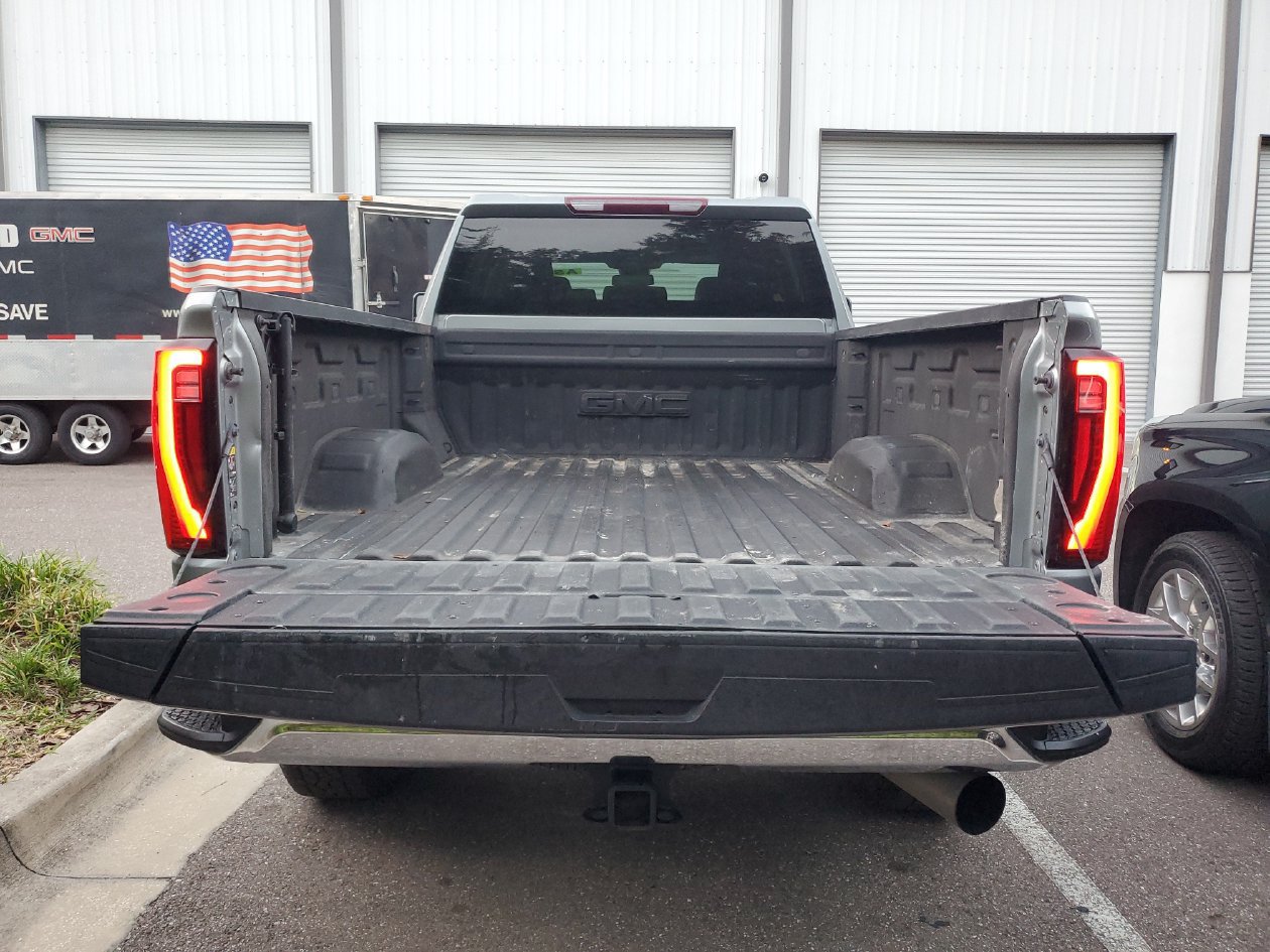 Used 2024 GMC Sierra 2500 SLT AWD/4WD image 10