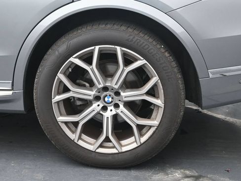 Used 2026 BMW X7 xDrive40i AWD/4WD image 12