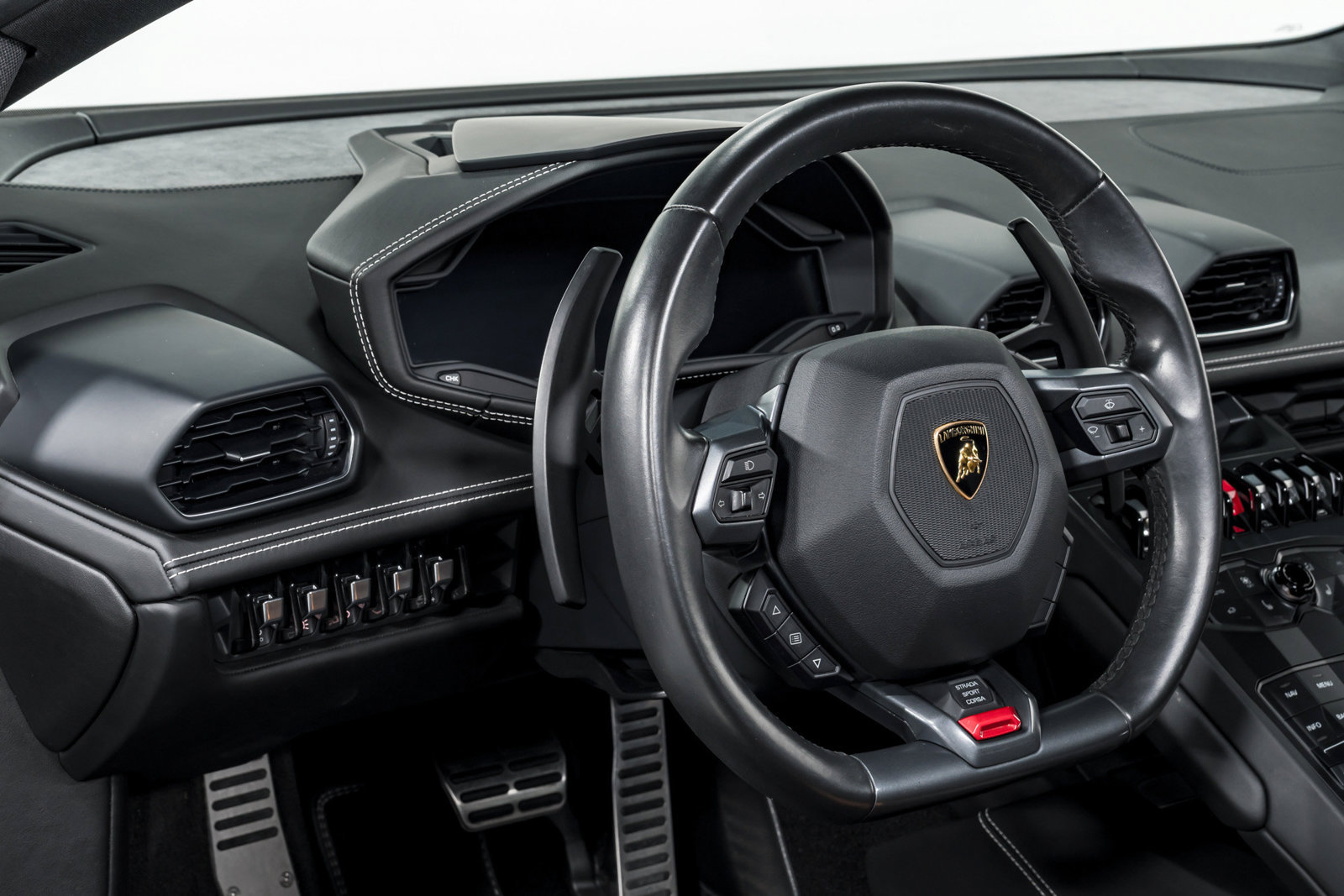 Used 2016 Lamborghini Huracan LP 610-4 AWD/4WD image 13