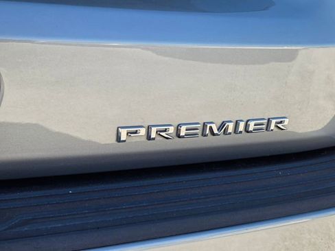 Used 2024 Chevrolet Suburban Premier image 14