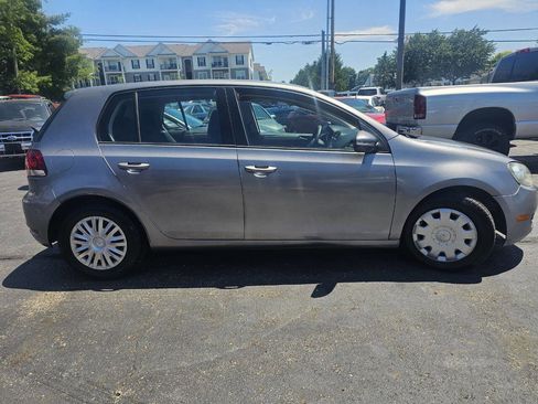 Used 2012 Volkswagen Golf 4-Door FWD image 5