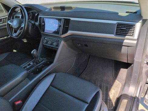 Used 2021 Volkswagen Atlas SE w/ Panoramic Sunroof Package FWD image 23