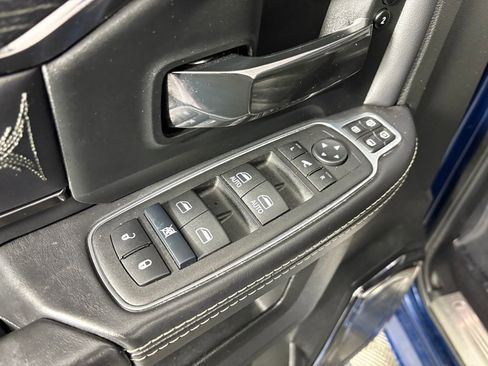 Used 2024 RAM 2500 Limited image 12