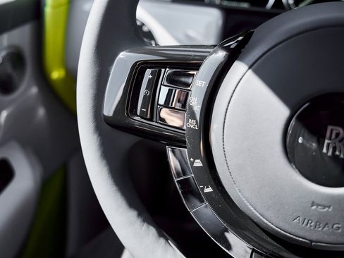 Used 2024 Rolls-Royce Cullinan image 77