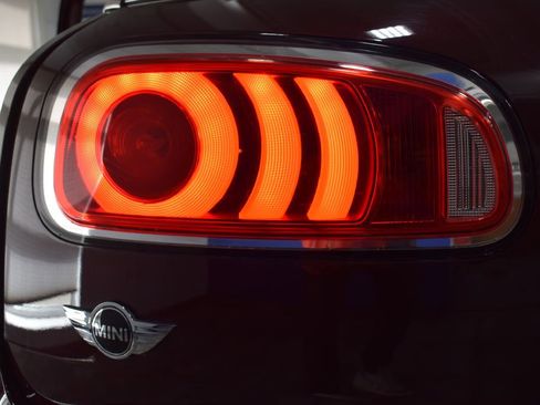 Used 2018 MINI Cooper Clubman S image 34