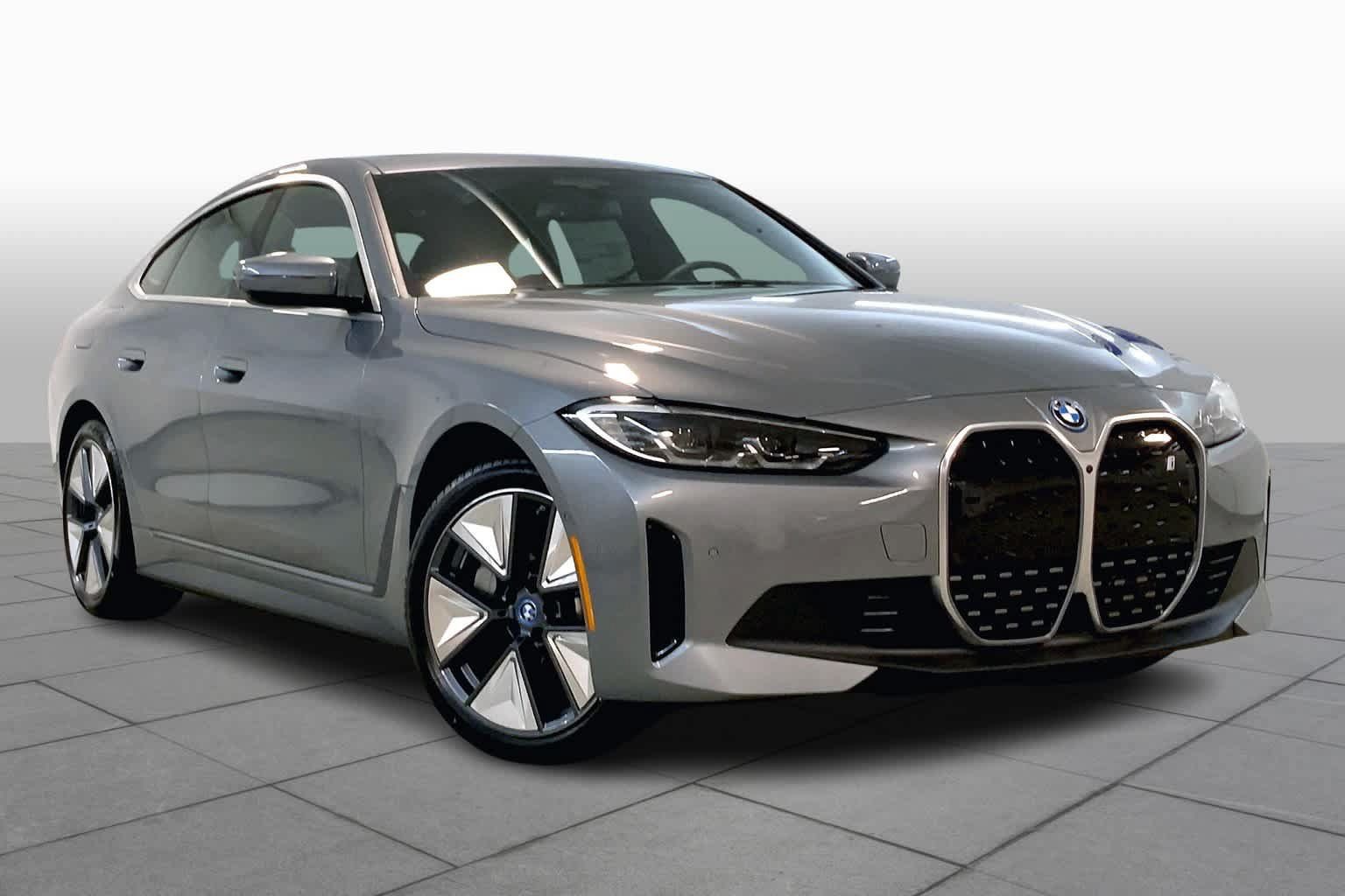 Used 2024 BMW i4 eDrive35 w/ Premium Package RWD image 2
