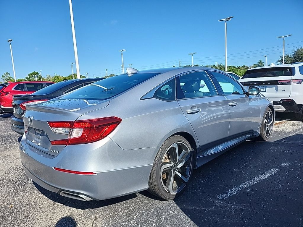 Used 2019 Honda Accord Sport image 3