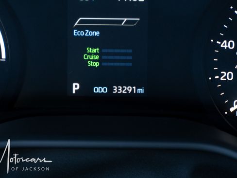 Used 2023 Toyota Sienna XSE image 35