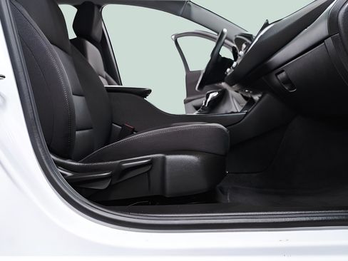 Used 2023 Chevrolet Malibu RS FWD image 32
