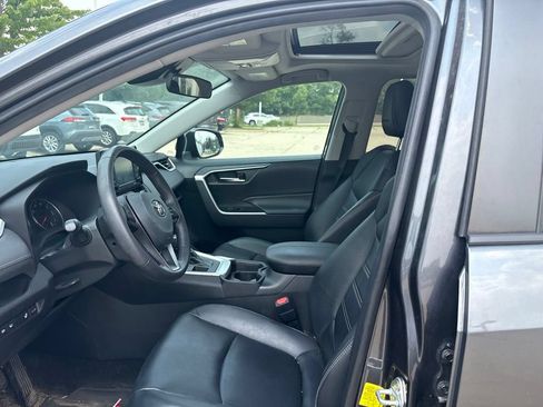 Used 2021 Toyota RAV4 XLE Premium AWD/4WD image 11