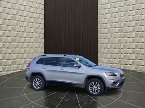 Certified 2021 Jeep Cherokee Latitude Plus AWD/4WD image 2
