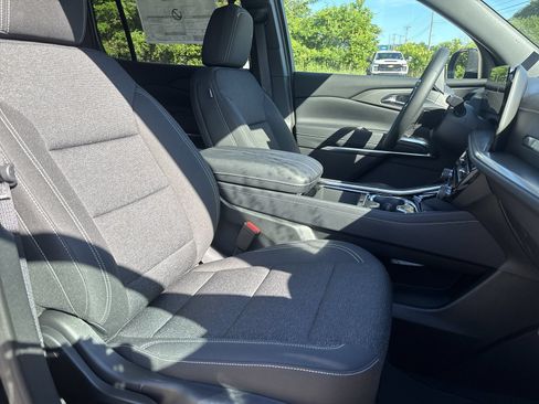 New 2026 Chevrolet Traverse LT w/ Driver Confidence Package FWD image 24