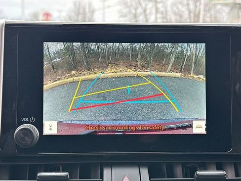 New 2025 Toyota RAV4 XLE image 31