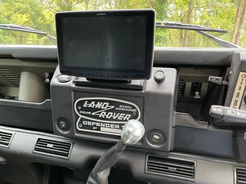 Used 1990 Land Rover Defender 110 image 16