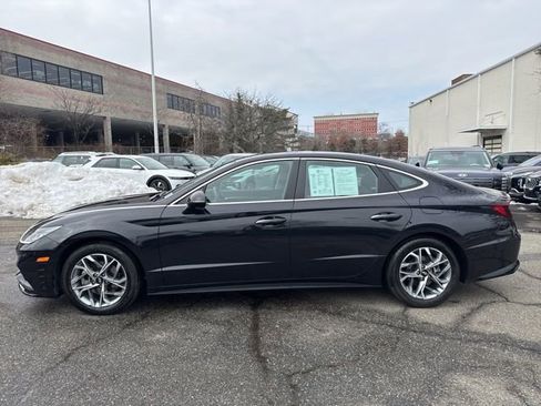 Certified 2023 Hyundai Sonata SEL w/ Convenience Package image 18