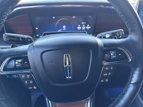Used 2024 Lincoln Navigator Premiere image 15