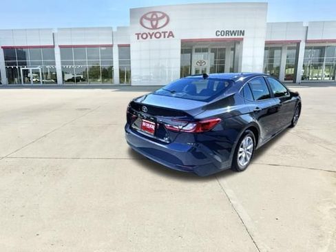 Used 2025 Toyota Camry LE FWD image 7
