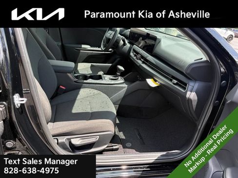 New 2026 Kia K4 FWD image 17