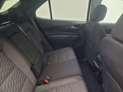 Used 2021 Chevrolet Equinox LT FWD image 19