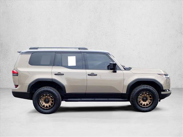 Used 2025 Lexus GX 550 AWD/4WD image 5