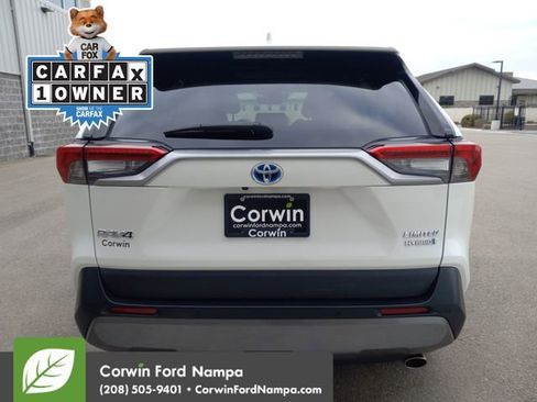 Used 2020 Toyota RAV4 Limited image 4