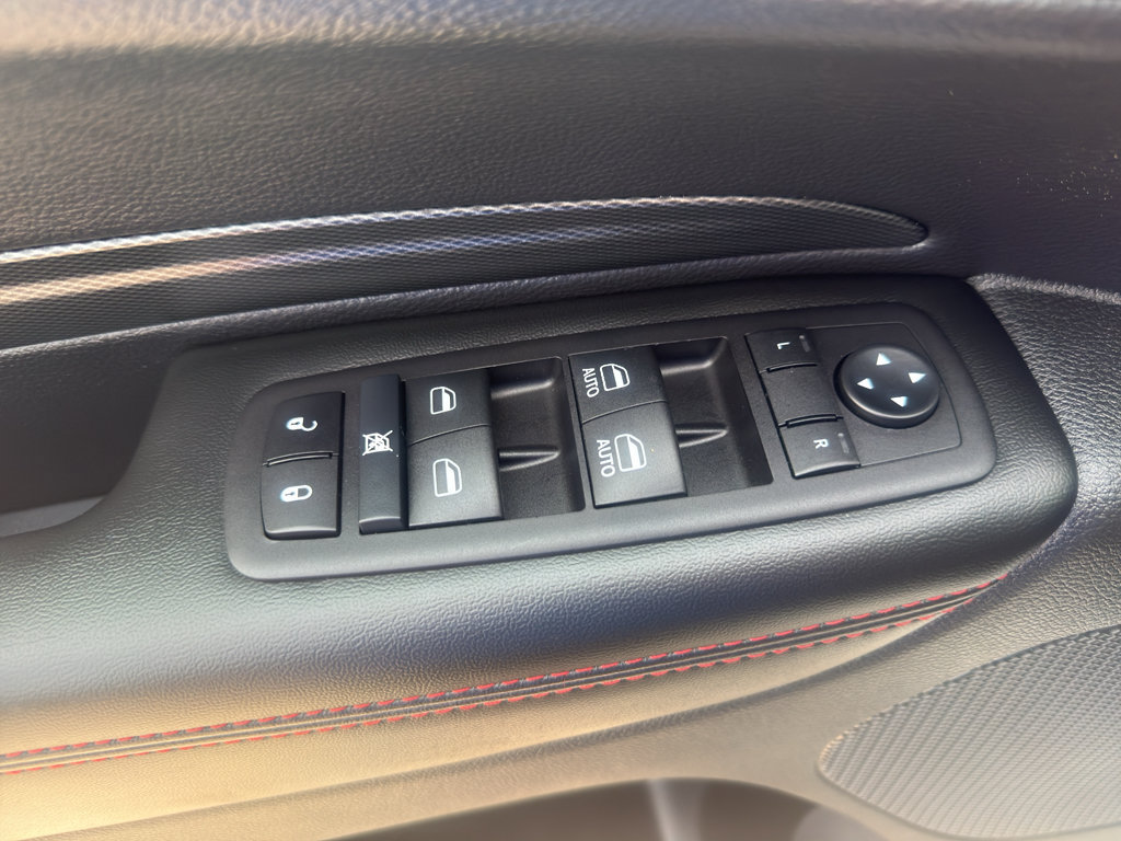 Used 2025 Dodge Durango GT w/ Blacktop Package AWD/4WD image 13