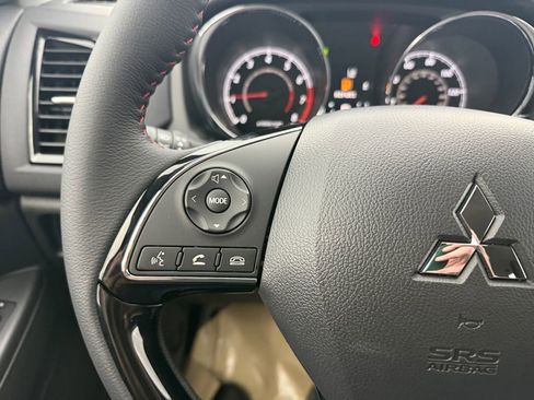 New 2026 Mitsubishi Outlander Sport LE AWD/4WD image 32