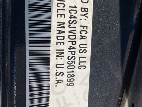 Used 2023 Jeep Wagoneer Series III w/ Preferred Equipment Group image 41