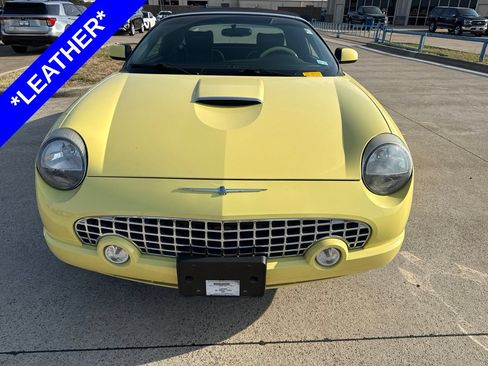Used 2002 Ford Thunderbird RWD image 2