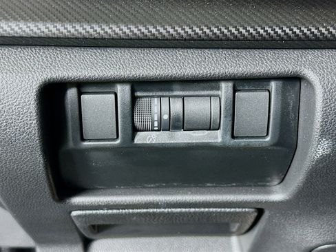 Used 2025 Subaru Crosstrek 2.0i Premium image 16